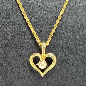 Sarah Coventry Heart Pearl Necklace Pendant Costume Jewelry 18"